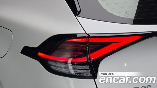 Kia Sportage Hybrid (V) Signature 2WD 2023 — фото 23