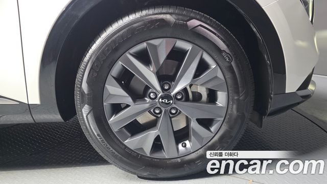Kia Sportage (V) LPG 2.0 2WD Signature 2023 — фото 21