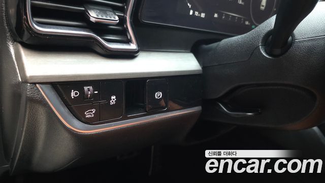 Kia Sportage (V) LPG 2.0 2WD Signature 2023 — фото 30