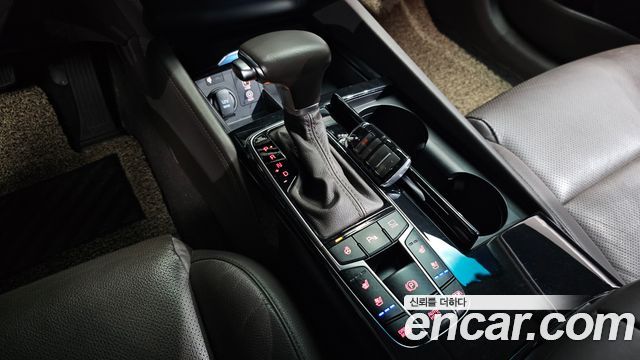Kia K7 Hybrid Noblesse 2019 — фото 9