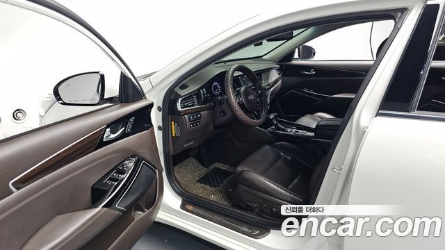 Kia K7 Hybrid Noblesse 2019 — фото 10