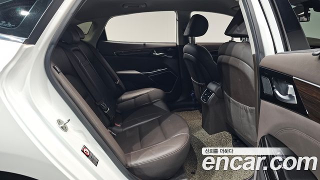 Kia K7 Hybrid Noblesse 2019 — фото 11