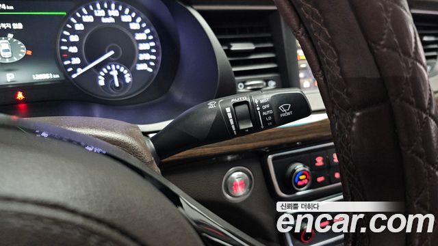 Kia K7 Hybrid Noblesse 2019 — фото 18