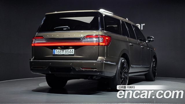 Lincoln Navigator (IV) 3.5L Black Label 2020 — фото 2