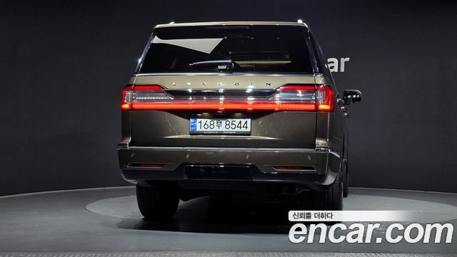 Lincoln Navigator (IV) 3.5L Black Label 2020 — фото 4