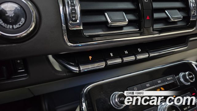 Lincoln Navigator (IV) 3.5L Black Label 2020 — фото 9
