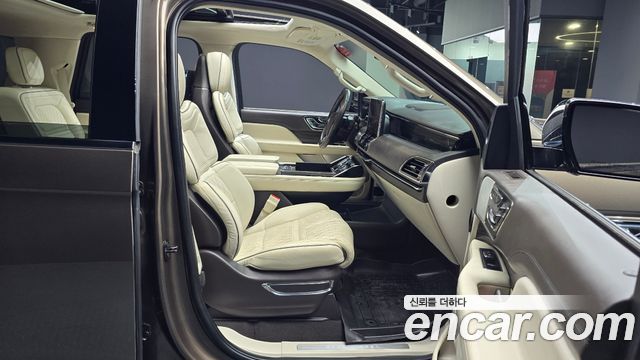 Lincoln Navigator (IV) 3.5L Black Label 2020 — фото 15