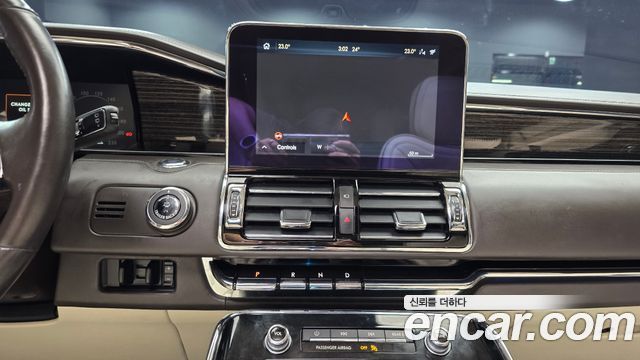 Lincoln Navigator (IV) 3.5L Black Label 2020 — фото 18