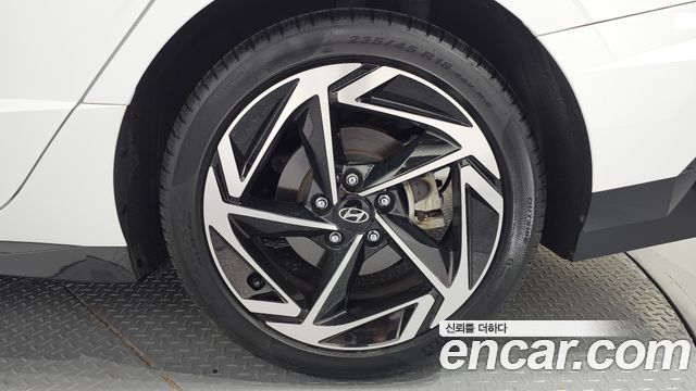 Hyundai Sonata The Edge (DN8) 2.0 Exclusive 2024 — фото 21