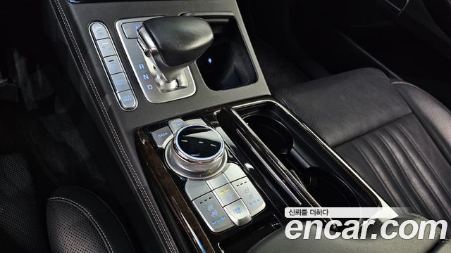 Genesis G90 3.8 AWD Luxury 2019 — фото 9