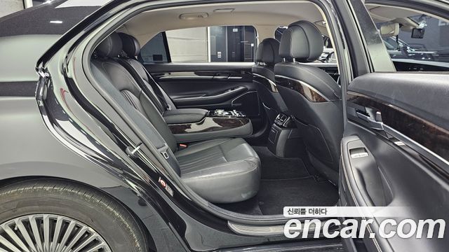 Genesis G90 3.8 AWD Luxury 2019 — фото 12