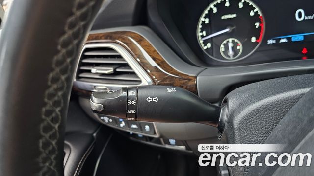 Genesis G90 3.8 AWD Luxury 2019 — фото 17