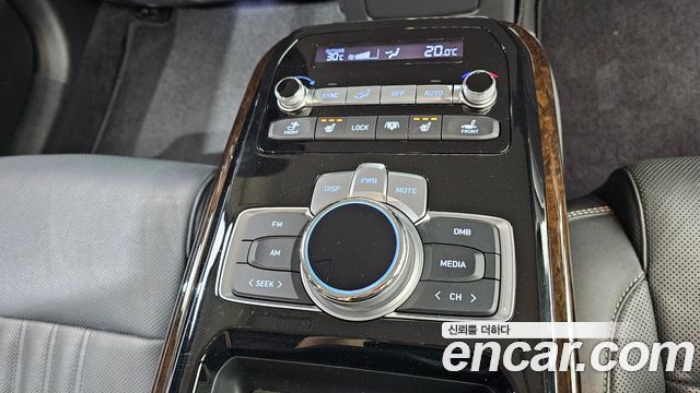 Genesis G90 3.8 AWD Luxury 2019 — фото 19