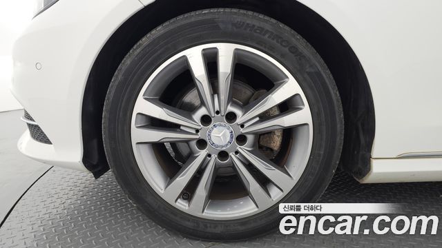 Mercedes-Benz E-Class (W212) E220 CDI Avantgarde 2016 — фото 5