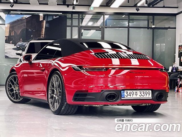 Porsche 911 (992) Carrera 4 Cabriolet 2024 — фото 4