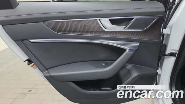 Audi A6 (C8) 45 TFSI Premium 2023 — фото 25
