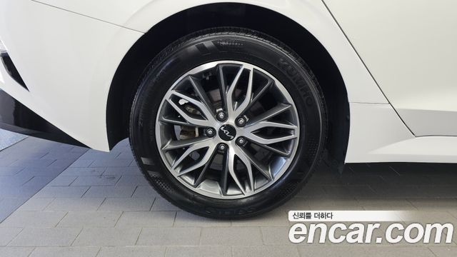 Kia K5 (III) 2.0 Prestige 2023 — фото 5