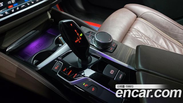BMW 5 Series (G30) 520d xDrive M Sport Package Plus 2018 — фото 9