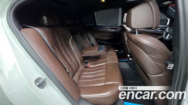 BMW 5 Series (G30) 520d xDrive M Sport Package Plus 2018 — фото 33