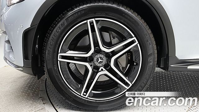 Mercedes-Benz GLC-Class (X253) GLC300 4MATIC Premium Coupe 2021 — фото 4
