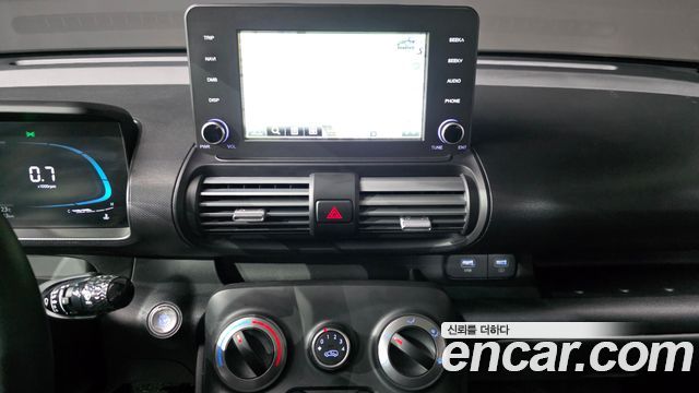 Hyundai Casper The Essential Light 2024 — фото 13
