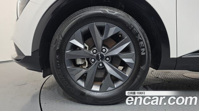 Kia Sportage (V) Gasoline 1.6 Turbo 2WD Signature 2023 — фото 5