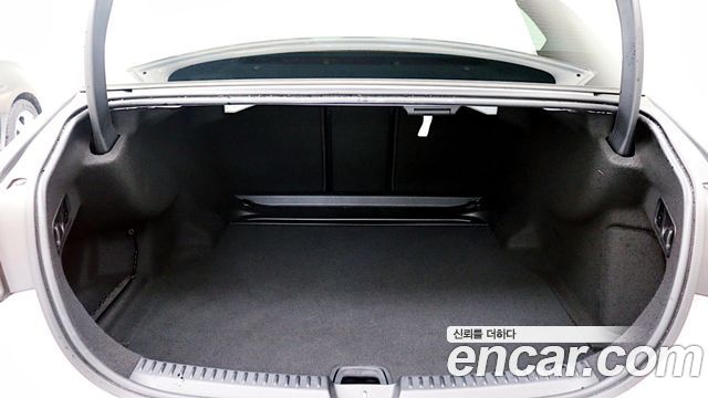 Mercedes-Benz E-Class (W214) E200 Avantgarde 2024 — фото 23
