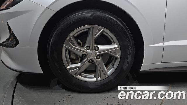 Hyundai Sonata (DN8) 2.0 LPG(rental car) Smart 2020 — фото 5