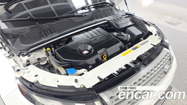 Land Rover Range Rover Evoque 2.0 TD4 SE 2019 — фото 6