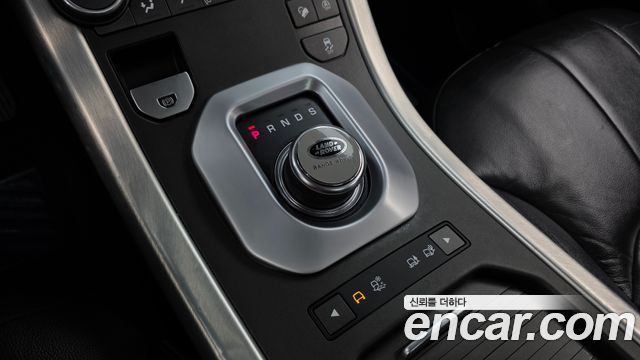 Land Rover Range Rover Evoque 2.0 TD4 SE 2019 — фото 9