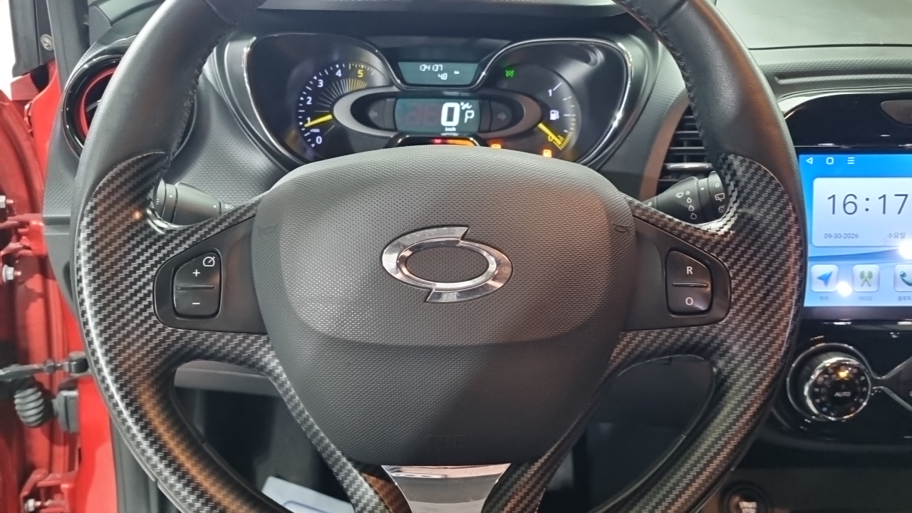 Renault Korea QM3 RE Signature 2015 — фото 17
