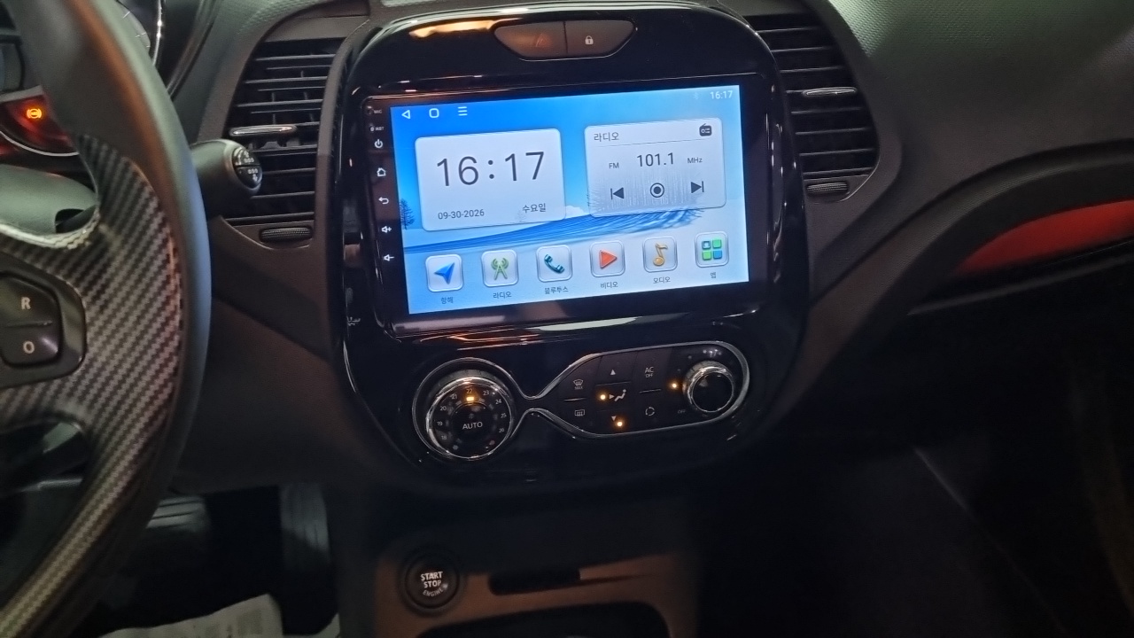 Renault Korea QM3 RE Signature 2015 — фото 20