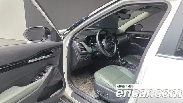 Kia Seltos Gasoline 1.6 Turbo 2WD Gravity 2023 — фото 10