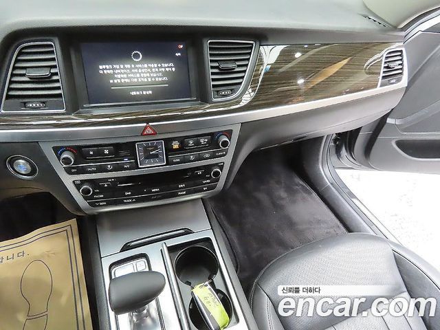 Genesis G80 3.3 GDI AWD Luxury 2017 — фото 7