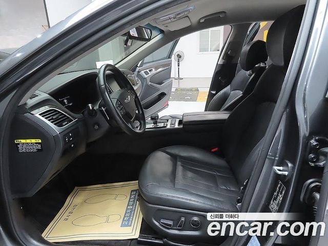Genesis G80 3.3 GDI AWD Luxury 2017 — фото 16