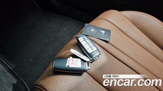 Genesis G80 (RG3) Gasoline 2.5 Turbo AWD 2024 — фото 17