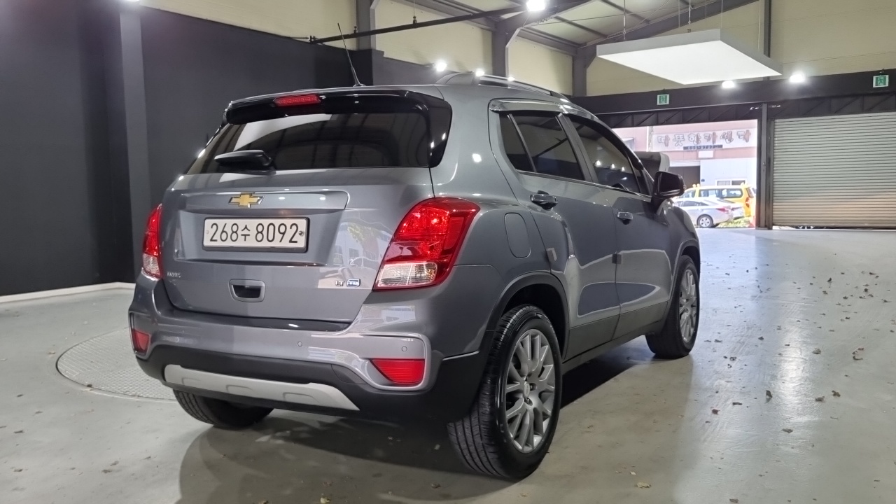 Chevrolet Trax 1.6 Diesel LT Core 2020 — фото 2