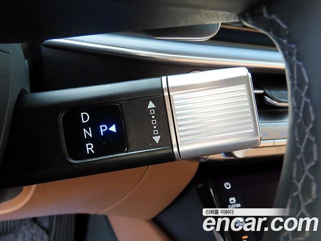 Hyundai Grandeur (GN7) 2,5 Gasoline 2WD Exclusive 2023 — фото 15