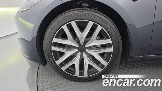 Tesla Model 3 Long Range AWD 2024 — фото 5