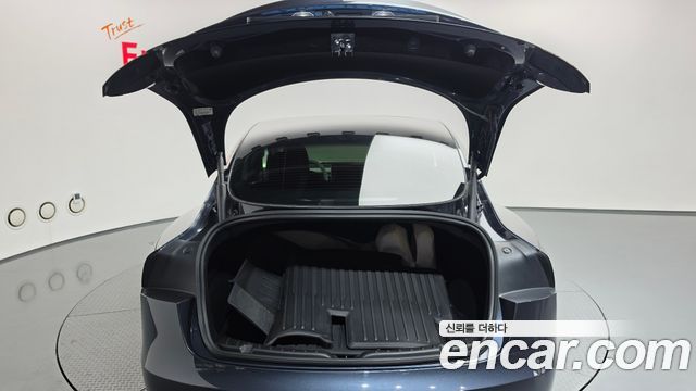 Tesla Model 3 Long Range AWD 2024 — фото 20