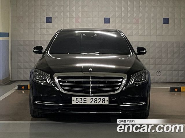 Mercedes-Benz S-Class (W222) S560L 4MATIC
