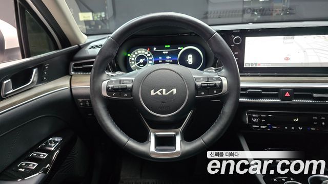 Kia K5 Hybrid (III) Signature 2022 — фото 13