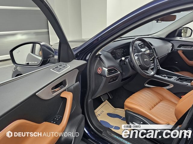 Jaguar F-PACE 20d Portfolio 2019 — фото 15