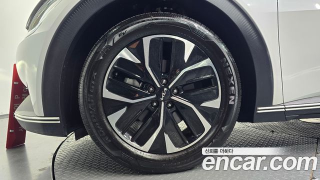 Kia EV6 Long Range Air 2023 — фото 5