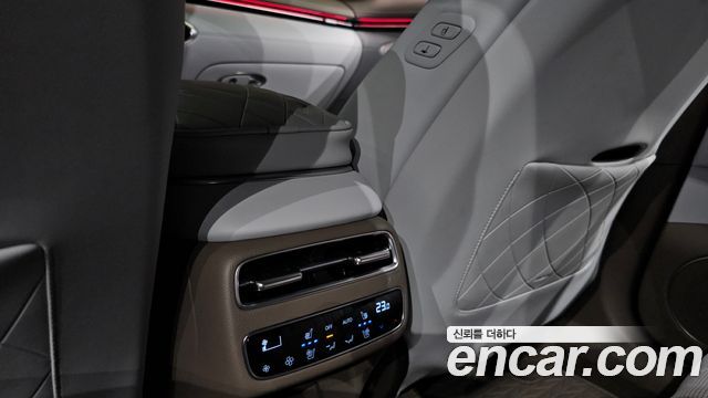 Genesis GV70 2.5T Gasoline 2WD 2025 — фото 34