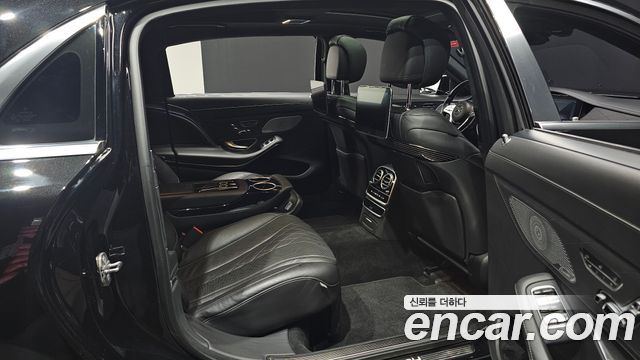 Mercedes-Benz S-Class (W222) Maybach S560 4MATIC 2019 — фото 32