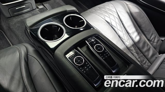 Mercedes-Benz S-Class (W222) Maybach S560 4MATIC 2019 — фото 36