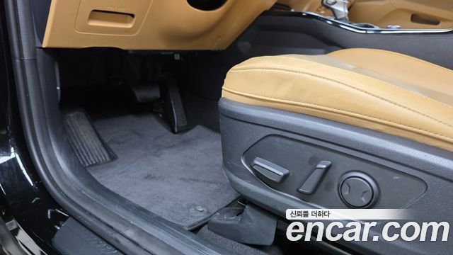 Kia Sorento (IV) Diesel 2.2 2WD Prestige 2023 — фото 17