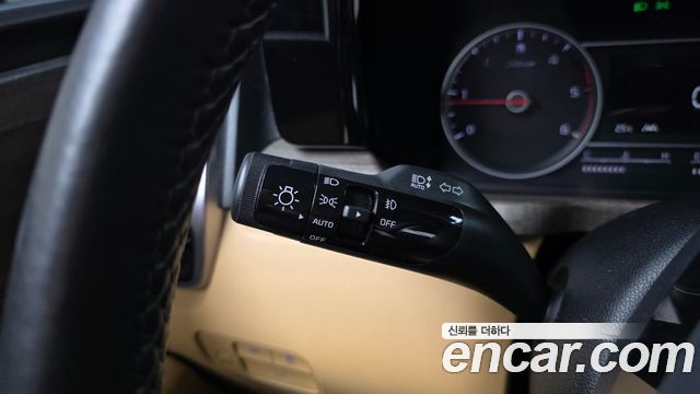 Kia Sorento (IV) Diesel 2.2 2WD Prestige 2023 — фото 28