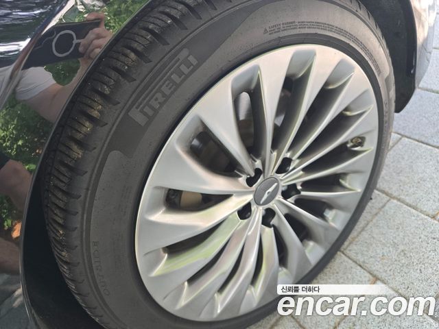 Genesis EQ900 3.3 T-GDI AWD Prestige 2017 — фото 15
